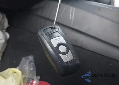 2015 BMW 320I xDrive из США, поврежденный, VIN WBA3C3G54FNS75483